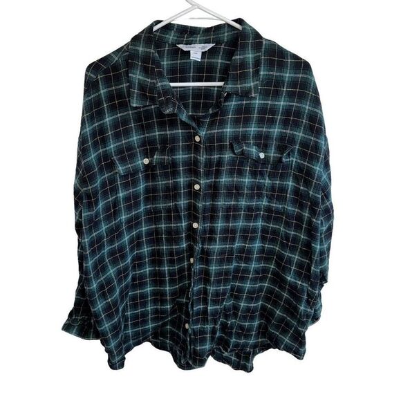 Old Navy The Boyfriend Shirt - Plaid Long Sleeve - Picture 1 of 6